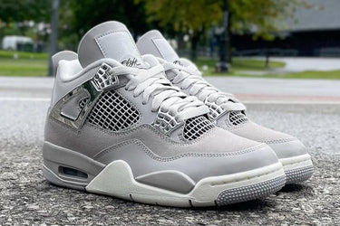 Nike Air Jordan 4 Frozen Moments