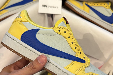 Air Jordan 1 low OG Travis Scott Canary (W)