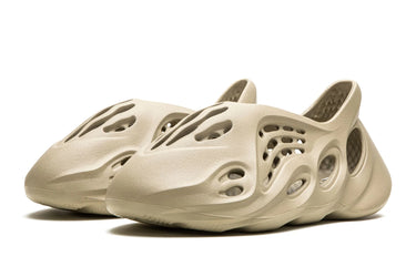 Adidas Yeezy Foam RNNR Stone Salt